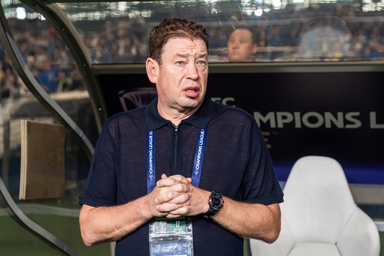 罚分遮羞布揭开：申花若未扣10分仅差蓉城2分，榜首大战名实相符