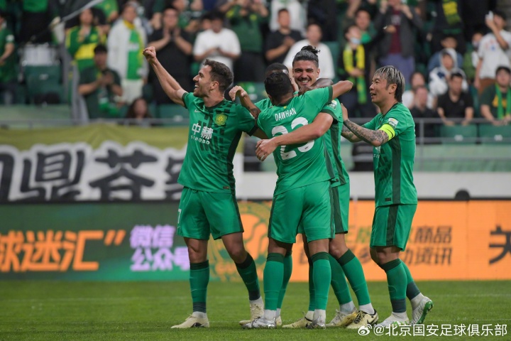 国安3-0英博，拉莫斯首球+黄山乌龙+林良铭门线破门，少打一人仍完胜