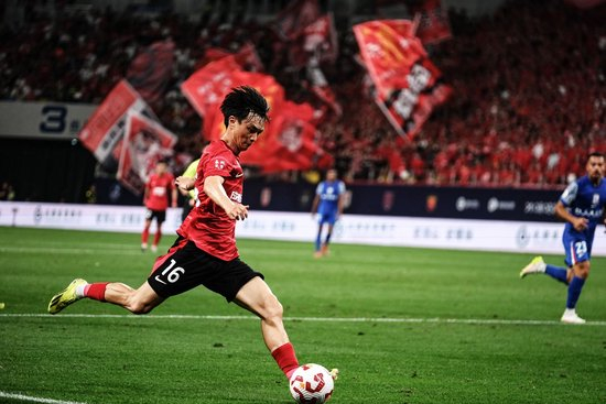 FIFA官宣:杨明洋会籍转入中国足协 国足中场候补就位 FIFA官宣:杨明洋会籍转入中国足协 国足中场候补就位