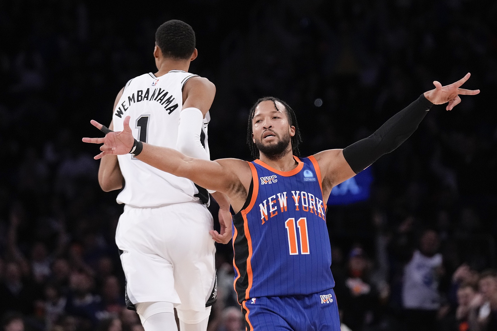 迈克·布朗谈NBA杯遗产:高压环境下学会专注 迈克·布朗谈NBA杯遗产:高压环境下学会专注